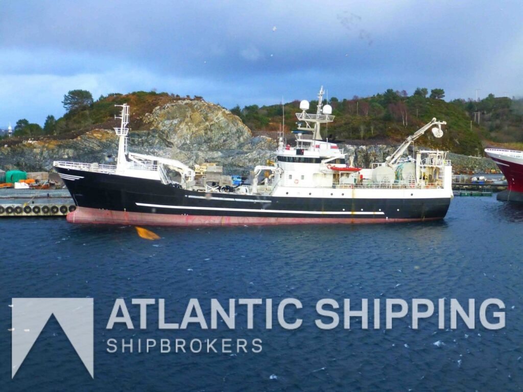 Purse seiner / Pelagic trawler / RSW – PS 153