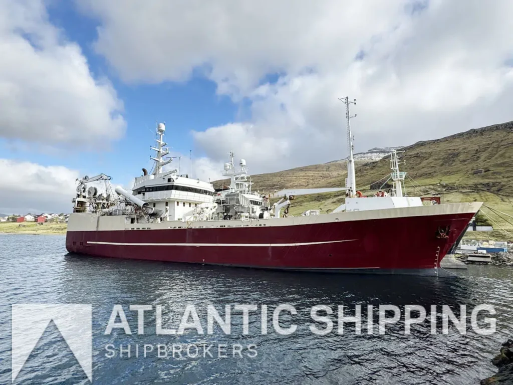 Purse seiner / Pelagic trawler / RSW – PS 114